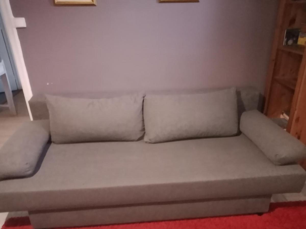 895 Alexis Jaubert Daire Saint-Pantaléon-de-Larche Dış mekan fotoğraf